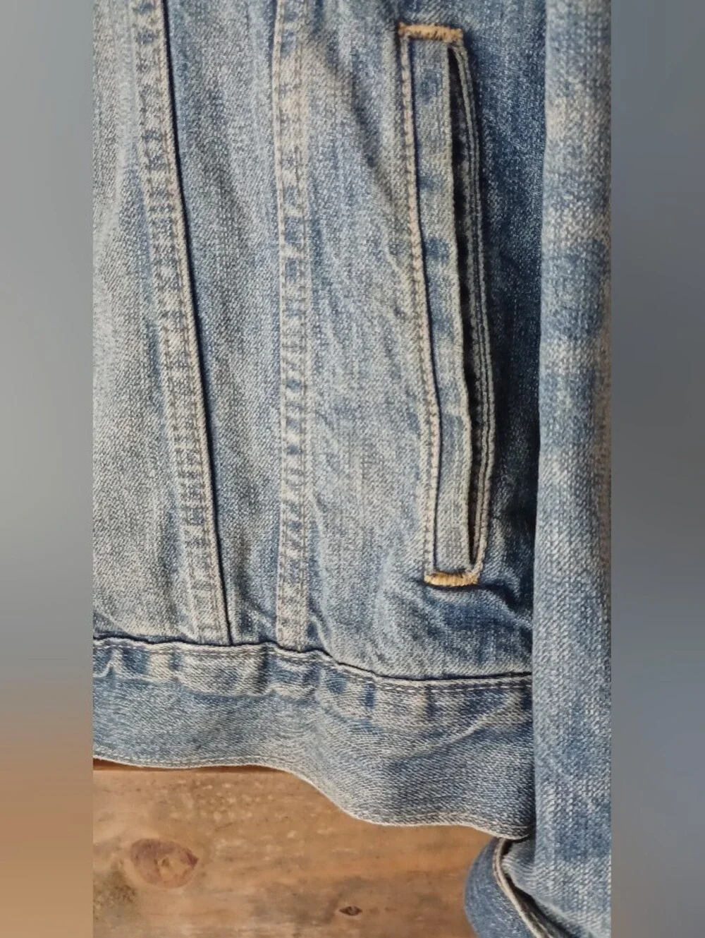 Vintage Levi's  Blue Denim Jacket - Picture 4 of 9